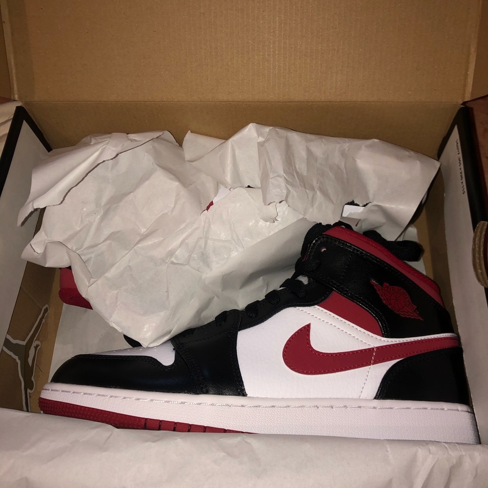 Air Jordan - Picture 11 of 12